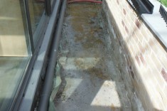 Réalisation terrasse et pose caniveaux en pvc